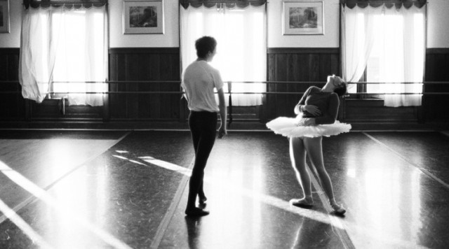 32_balletdancerslaughing