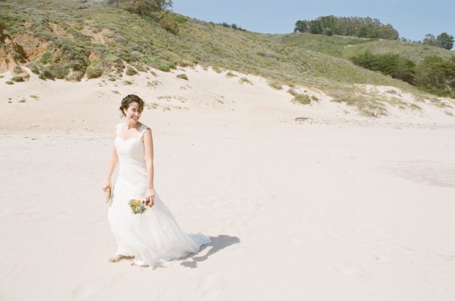 bride on pfeiffer beach